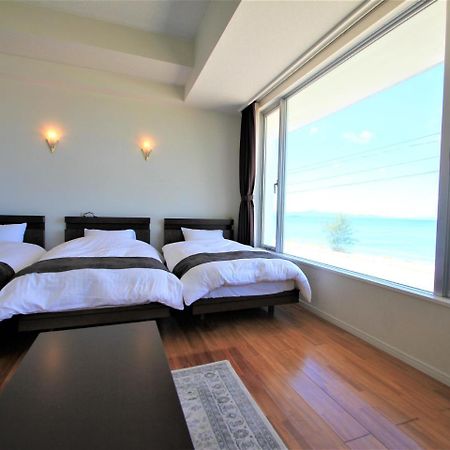 Hotel Mtb Motobu Buitenkant foto