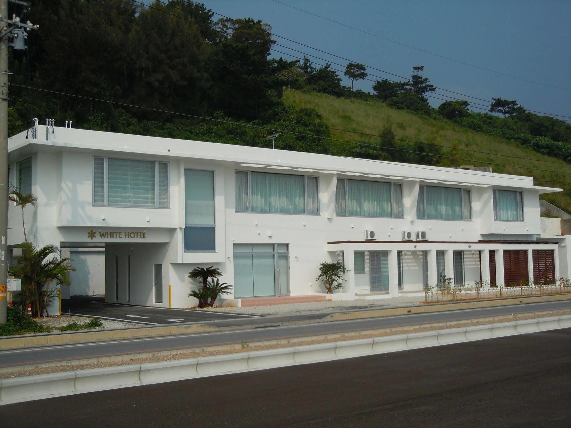 Hotel Mtb Motobu Buitenkant foto